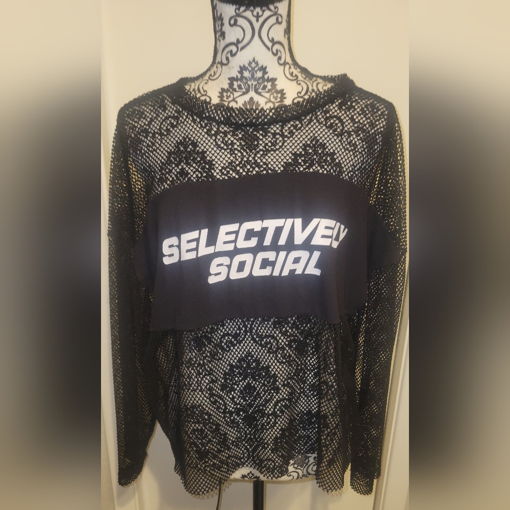 Riot Queen Selectively Social Mesh Top Sz XL‎